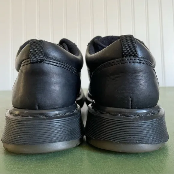 VTG *England* Dr. Martens Low Boots/Oxfords in Black Leather #8A02