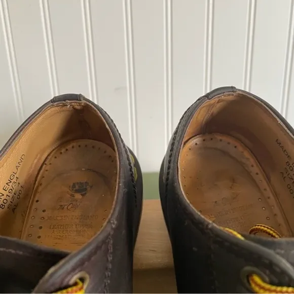 VTG *England* Dr. Martens Low Boots/Oxfords in Dark Brown Leather #8019/34