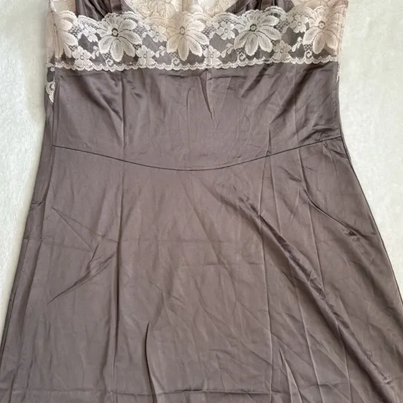 {VTG} Lorraine | Babydoll Floral Lace Trim Nylon Slip Dress Lingerie Mauve (34)
