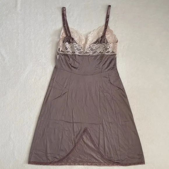 {VTG} Lorraine | Babydoll Floral Lace Trim Nylon Slip Dress Lingerie Mauve (34)