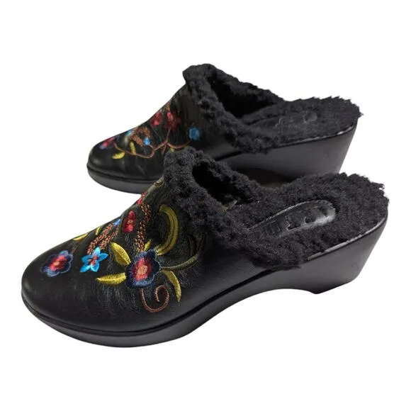 Vtg Y2K Art Effects Black Leather Floral Embroidered Faux Shearling Lined Clog 9