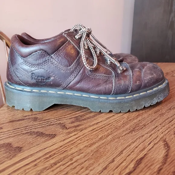 Vtg Y2K Dr. Martens distressed chunky lug sole brown leather Oxfords shoes 11.5