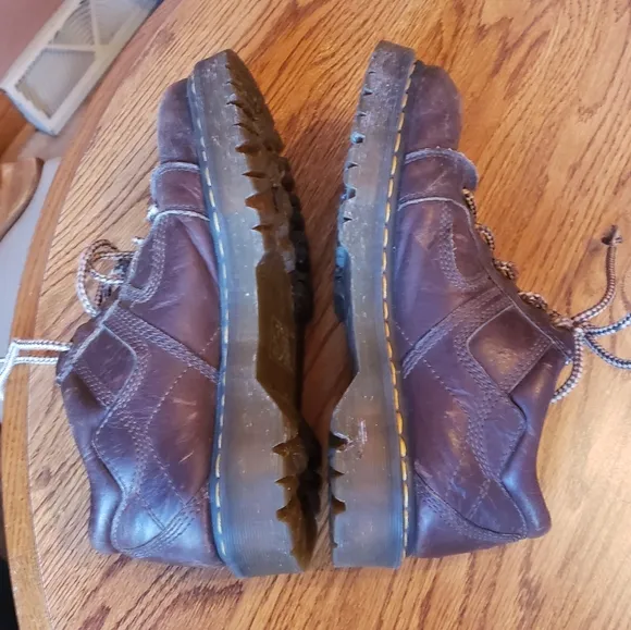Vtg Y2K Dr. Martens distressed chunky lug sole brown leather Oxfords shoes 11.5