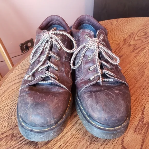 Vtg Y2K Dr. Martens distressed chunky lug sole brown leather Oxfords shoes 11.5