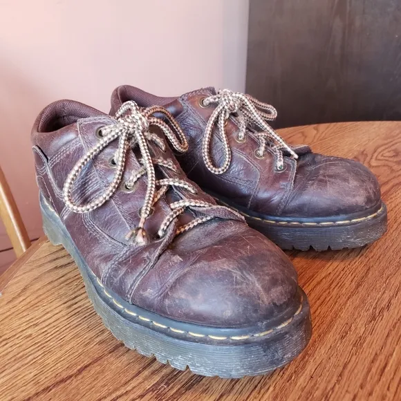 Vtg Y2K Dr. Martens distressed chunky lug sole brown leather Oxfords shoes 11.5