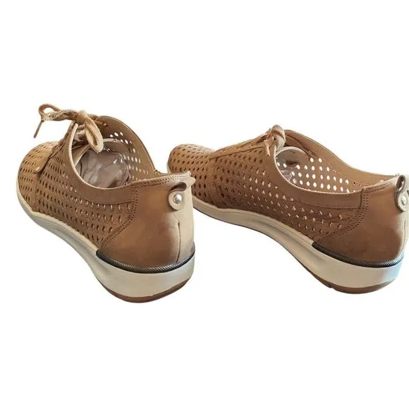 Walking Cradles Women's Casual Sneakers-super soft and moisture-wicking, leather