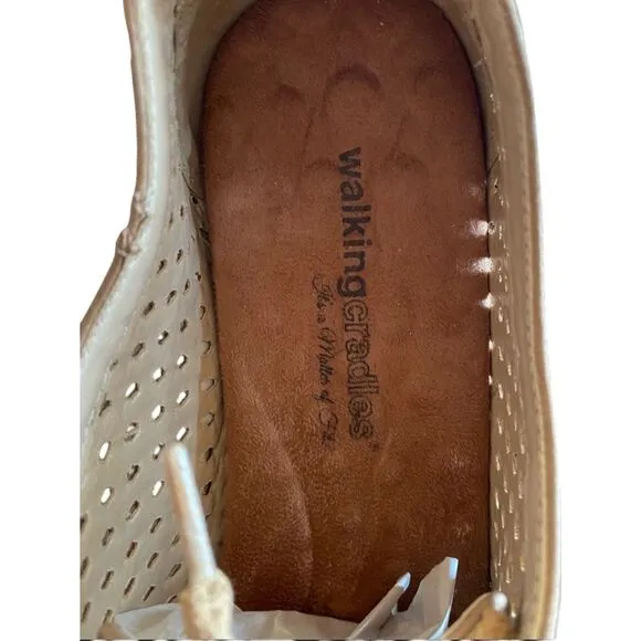 Walking Cradles Women's Casual Sneakers-super soft and moisture-wicking, leather