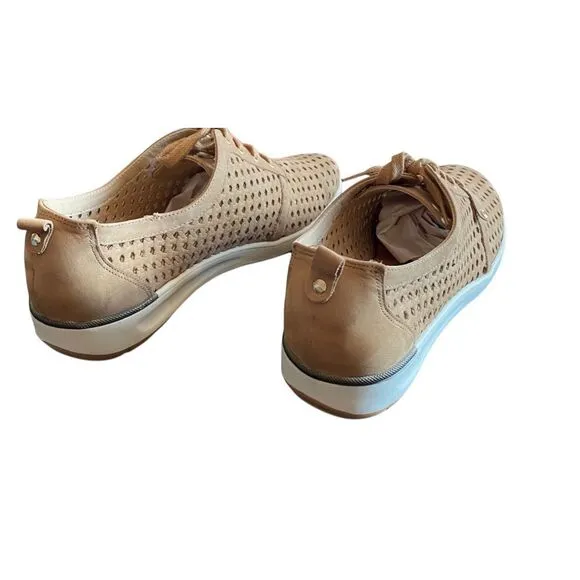 Walking Cradles Women's Casual Sneakers-super soft and moisture-wicking, leather