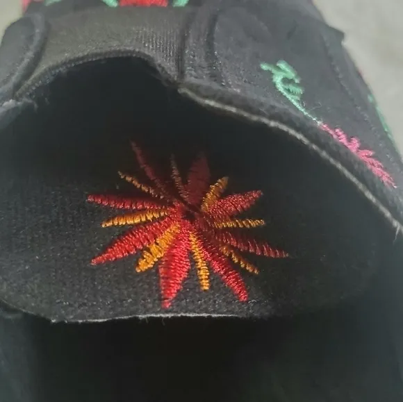 Wanted Black Canvas Floral Flower Embroidered Slip On Shoe Size 9