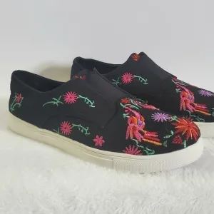 Wanted Black Canvas Floral Flower Embroidered Slip On Shoe Size 9