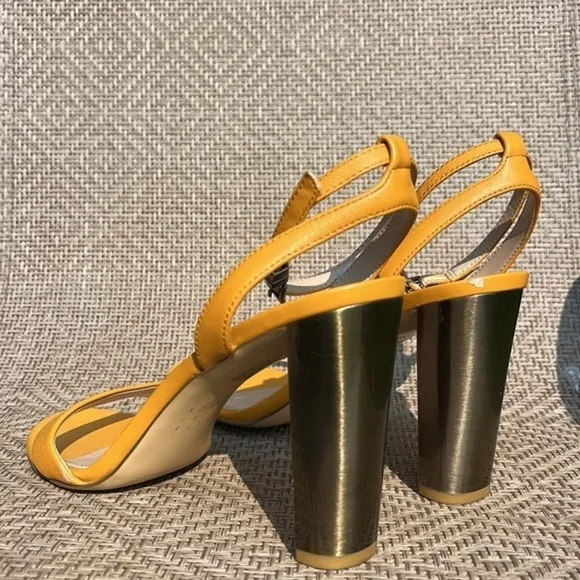 WHITE HOUSE BLACK MARKET Yellow Open toe heels with ankle strap women’s size 9