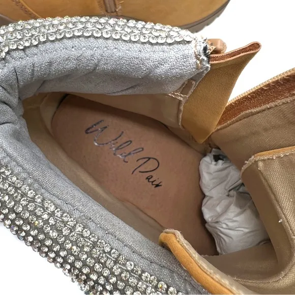 Wild Pair Bentli Lug Sole Bootie with Rhinestone Trim Tan Nubuck Size 9.5
