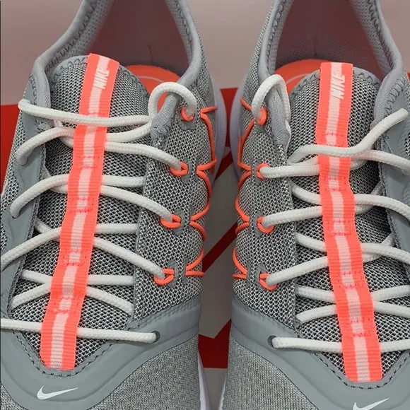WMNS NIKE VTR wolf grey/white-lava glow