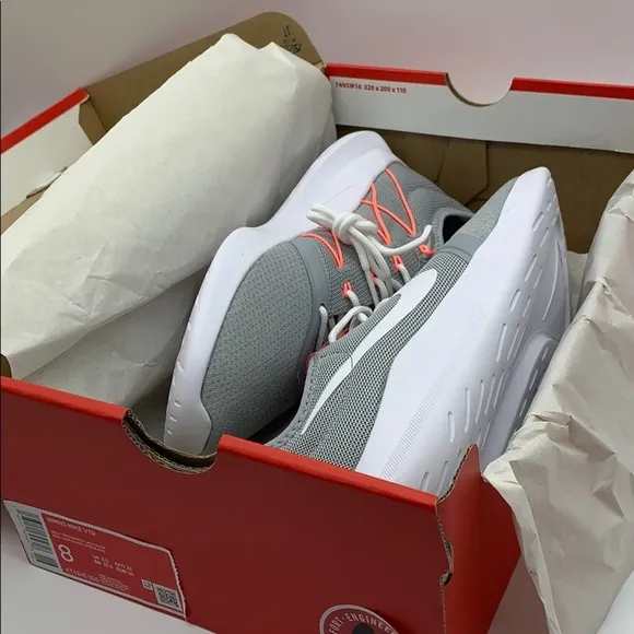 WMNS NIKE VTR wolf grey/white-lava glow