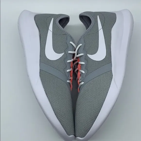 WMNS NIKE VTR wolf grey/white-lava glow