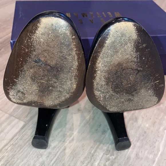 Women’s black heels. Stuart Weitzman.
