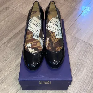 Women’s black heels. Stuart Weitzman.