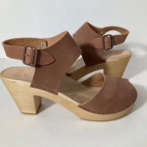 Womens Bryr Miranda Peep Toe Clogs Adobe Pink Clay Color 11 NWOT