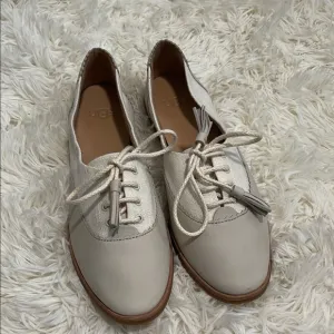 Women’s Genuine Leather Ugg Water Lilly Cream Tassel Tie Oxfords, Size: 7, NWOB
