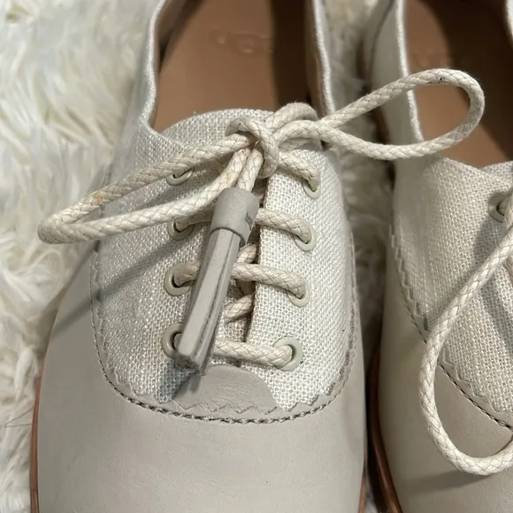Women’s Genuine Leather Ugg Water Lilly Cream Tassel Tie Oxfords, Size: 7, NWOB