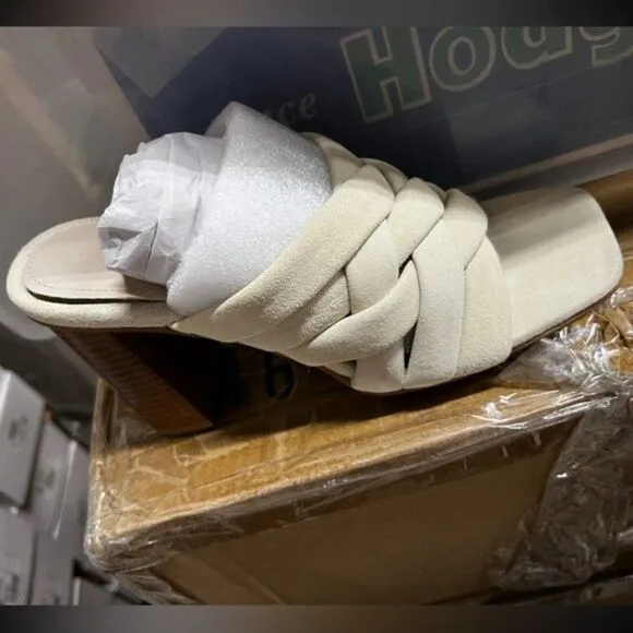 Women’s Journee Collection Signature shoes Elegance &amp; Versatility Meets.