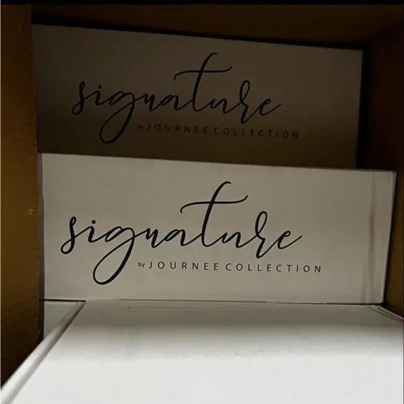Women’s Journee Collection Signature shoes Elegance &amp; Versatility Meets.