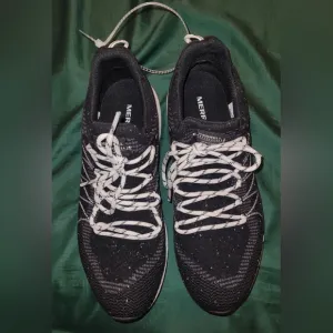 Women's Merrell bravada 2 hiking shoes with tread size 11 NWOT
