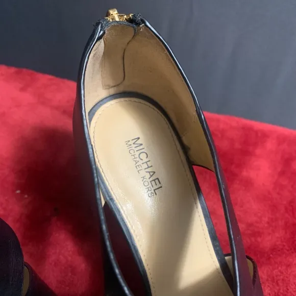 Women's Michael Kors Heels, Black, Size 7.5M