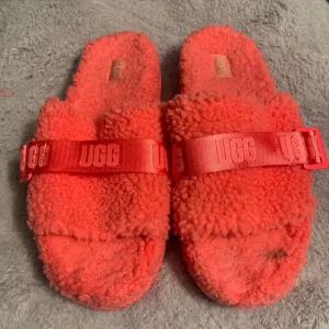 Women's UGG Slides, Coral/pink, Size 11