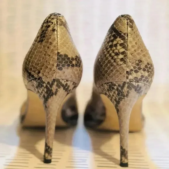 Women’s Via Spiga Snakeskin print heels