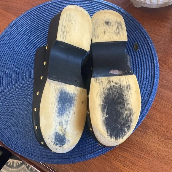 Worn Twice- Valentino/Mario Valentino Embossed Black Leather Clogs-SZ 8
