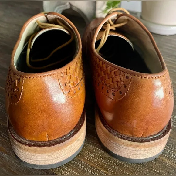 Zanzara Shoes, Mens 8, Brown Leather Wing tip Basket Weave Oxfords