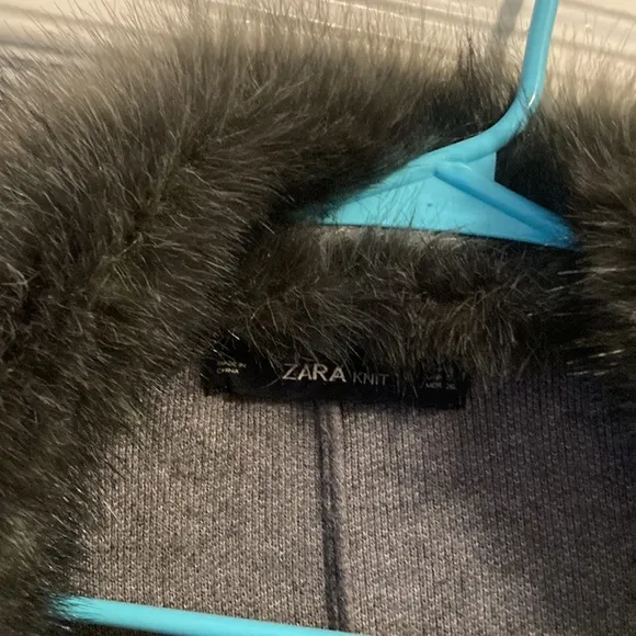 ZARA Beautiful Outerwear Shrug Knit Coat with Fur Collar for Fall 🍁
