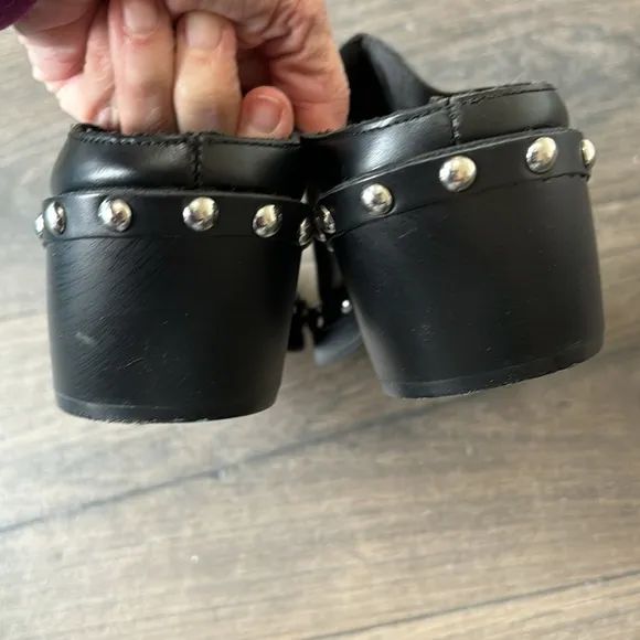 ZARA Black Studded Pointed Toe Leather Clogs, US 9 / EUR 40