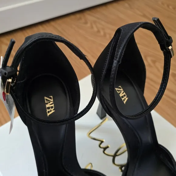Zara Satin Open Toe Heels NEW 39/8